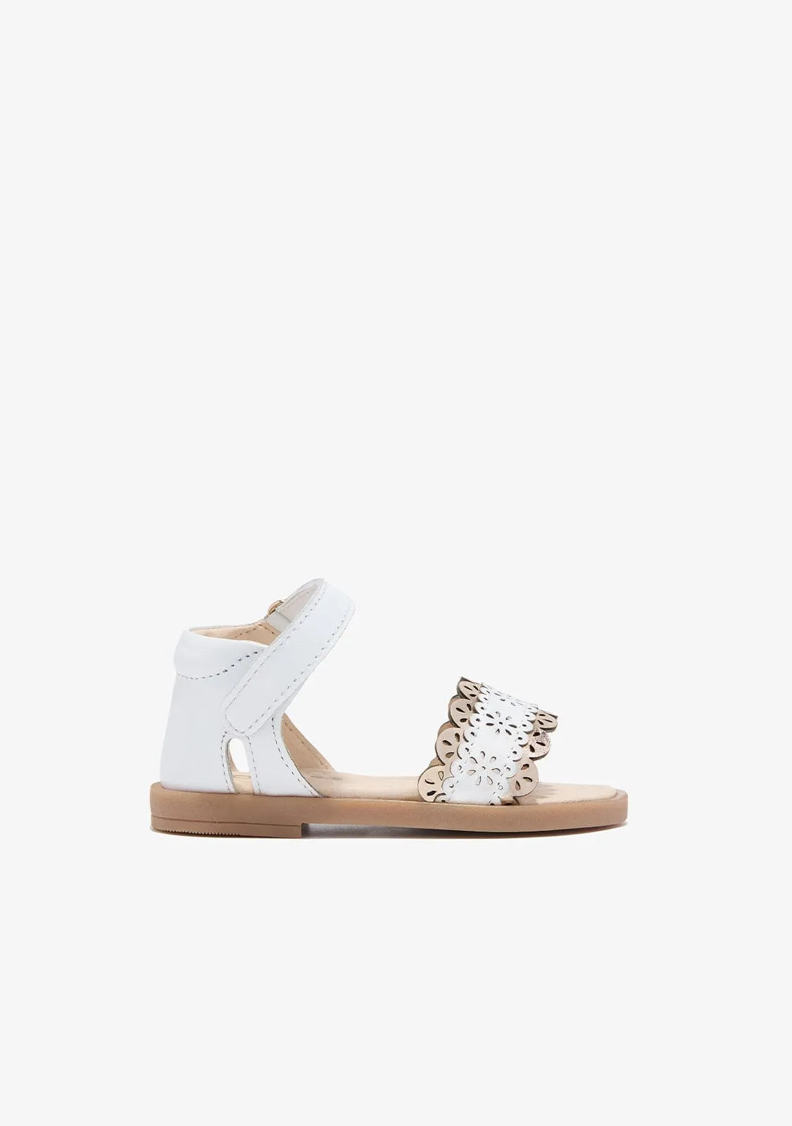 Baby´s White Buckle Sandals