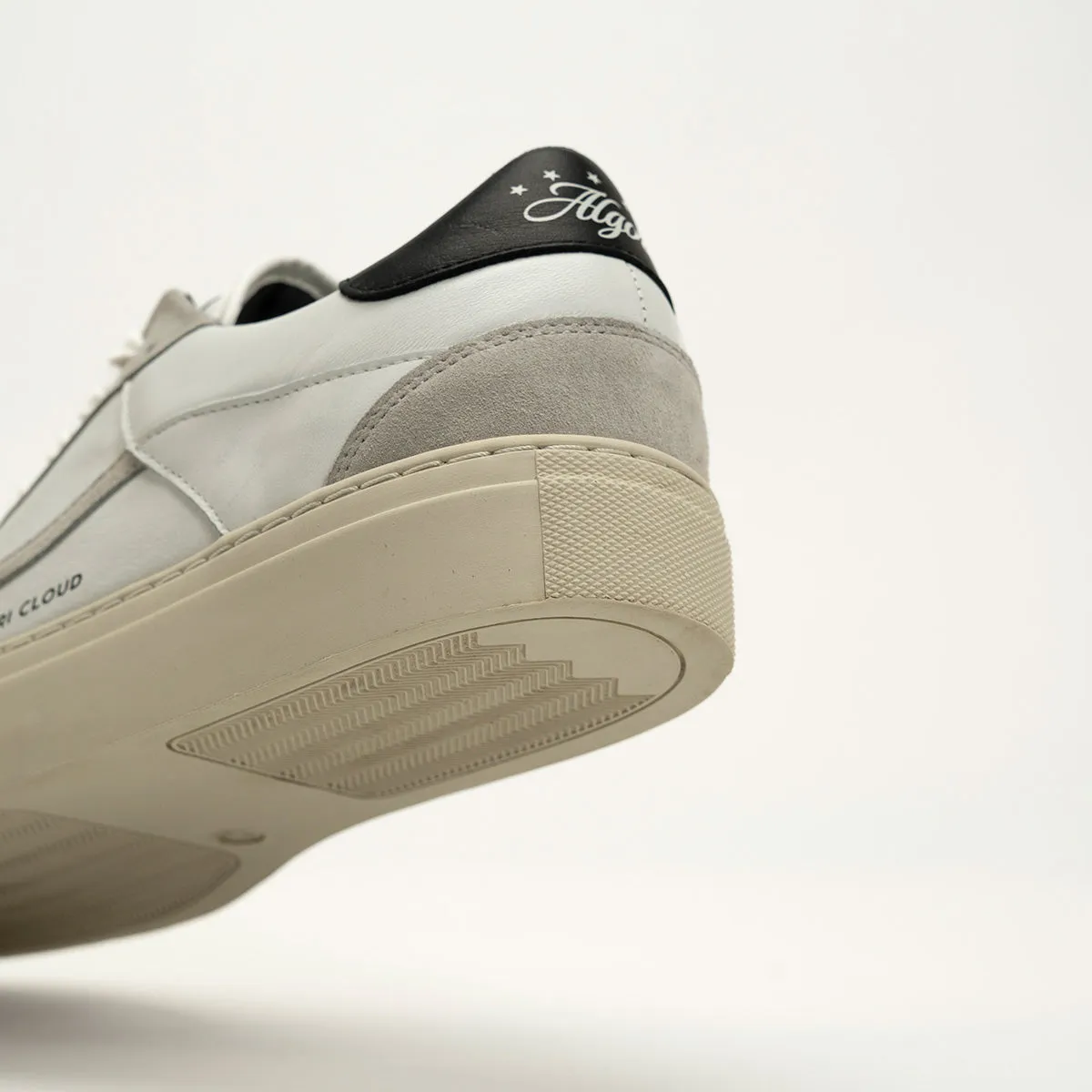 Cloud Grey 22.6 Sneaker