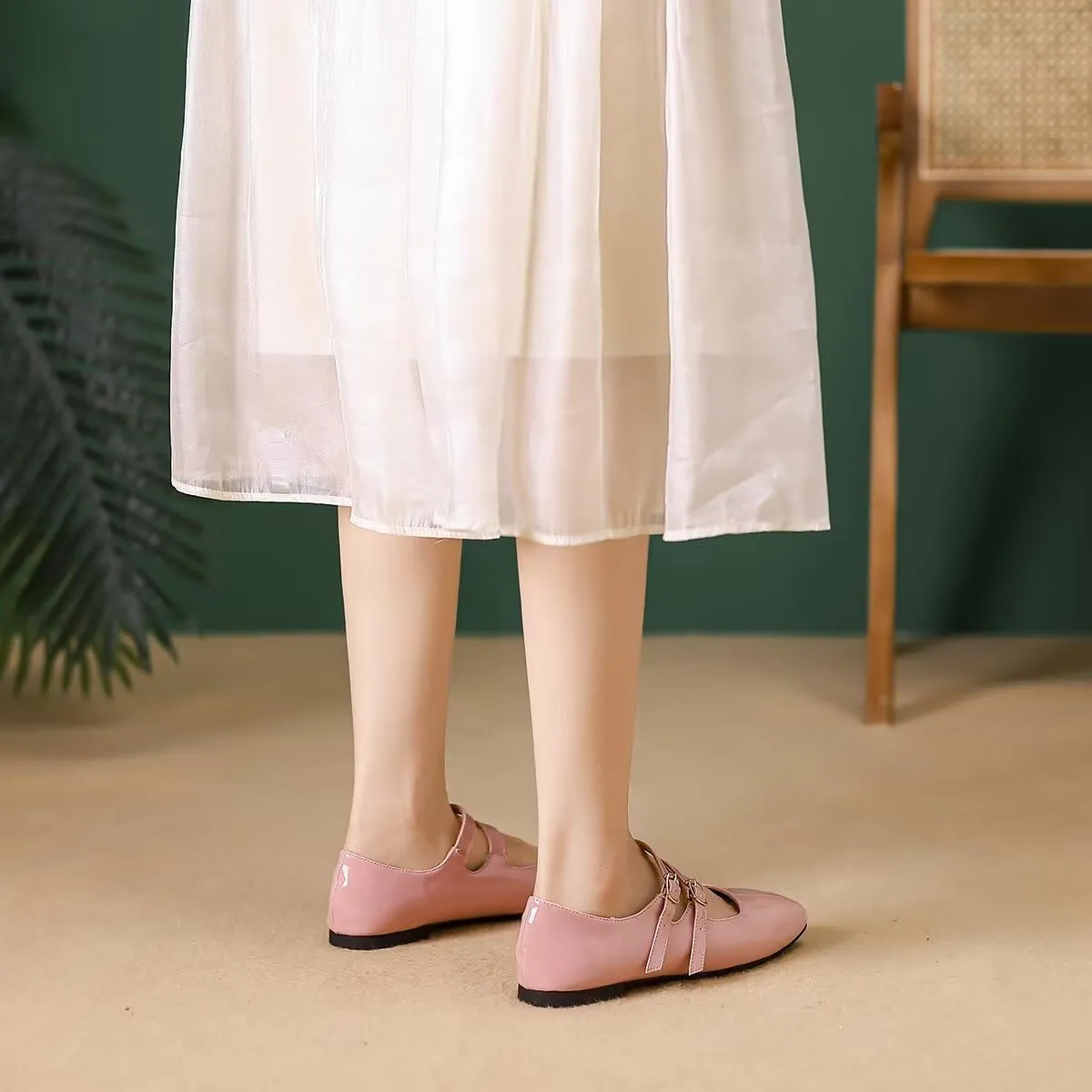Hee grand Mary Jane Flats for Women Patent Leather Dress Shoes Square Toe Adjustable Buckle Strap Ballet Flats
