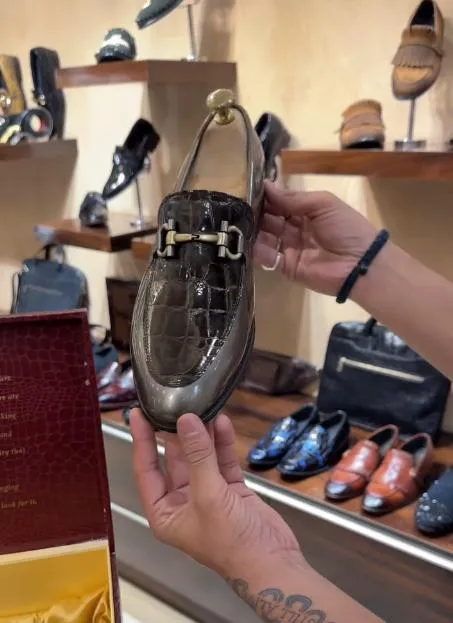 Horsebit embossed loafers