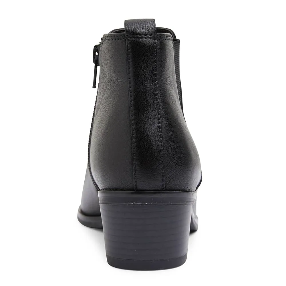 Jarrett Boot in Black Leather