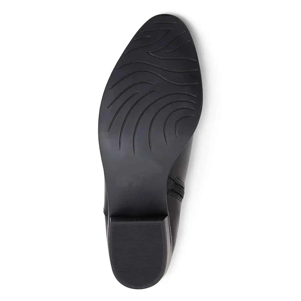 Jarrett Boot in Black Leather