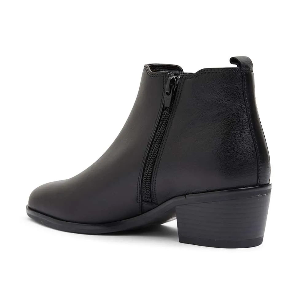 Jarrett Boot in Black Leather