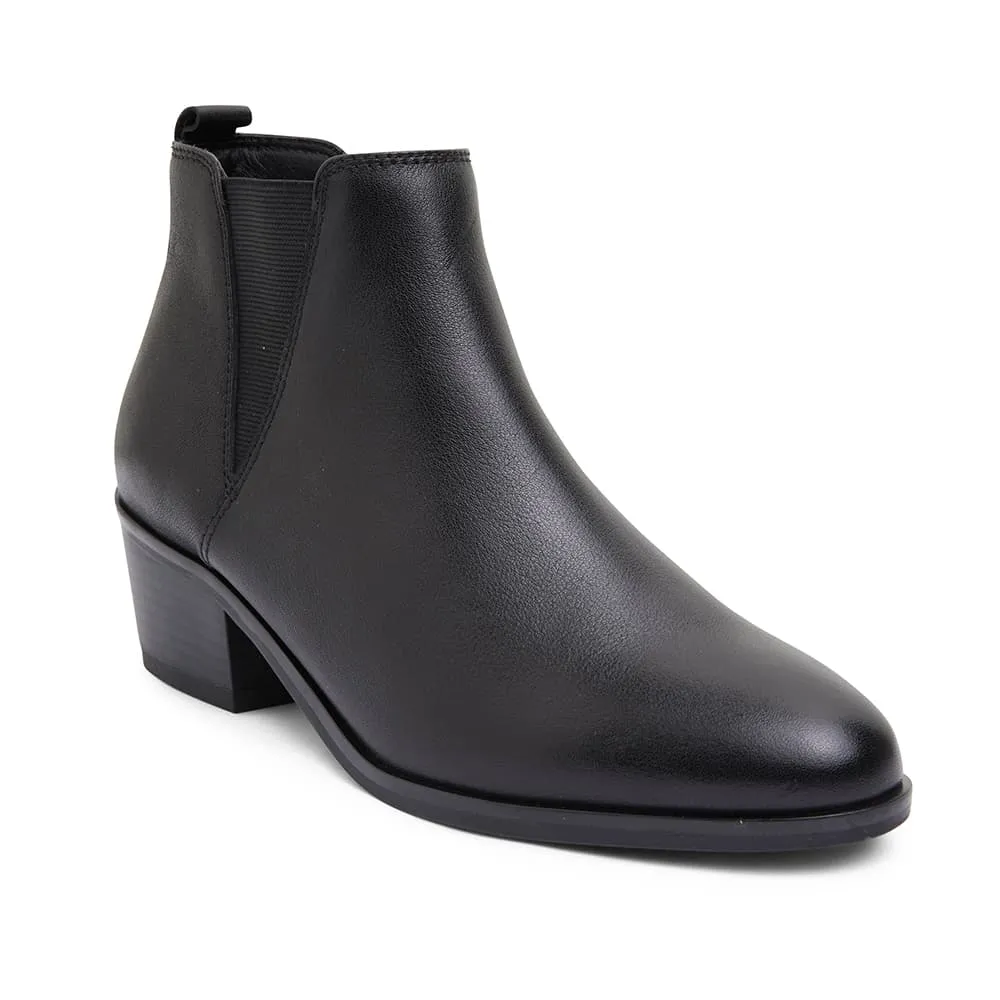 Jarrett Boot in Black Leather
