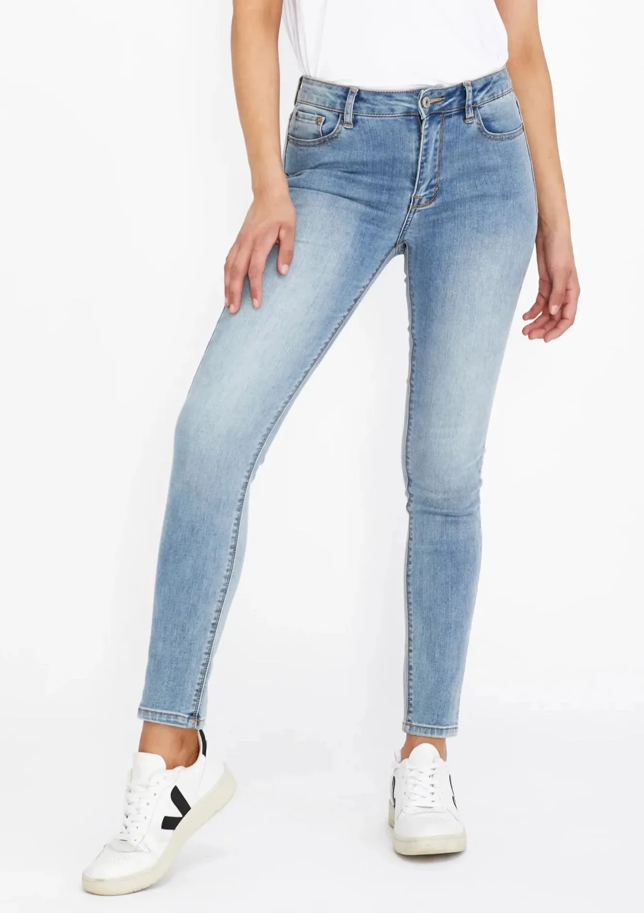 Lucia High Waisted Jeans - Light Blue (Stitched Hem)