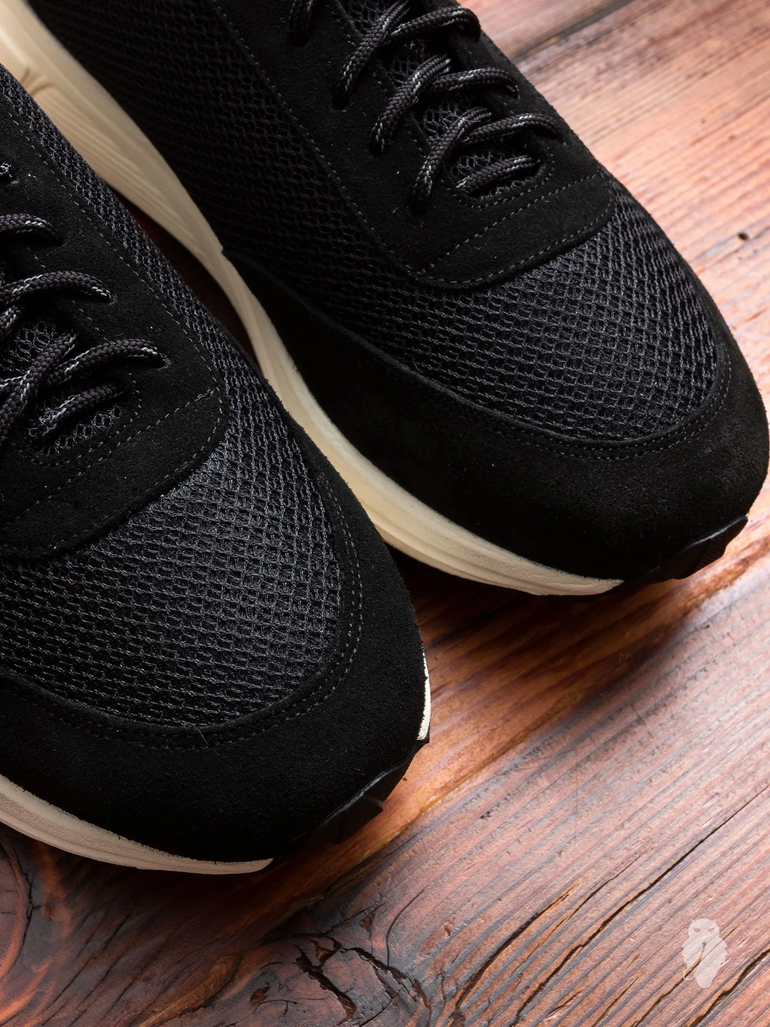 Monorunner in Black