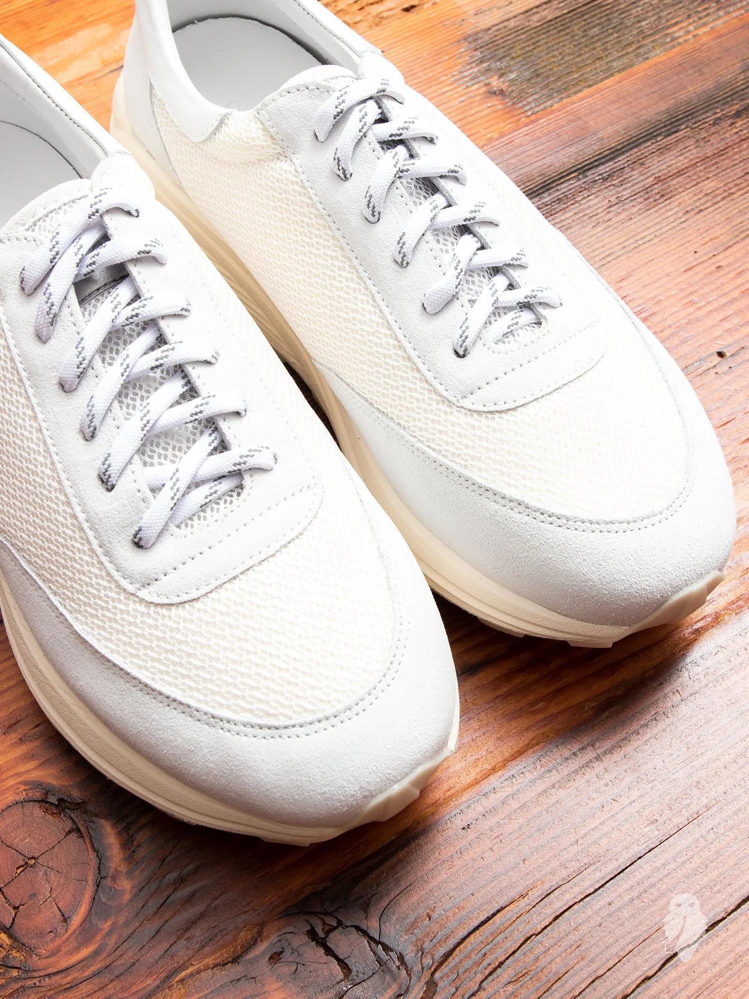 Monorunner in White