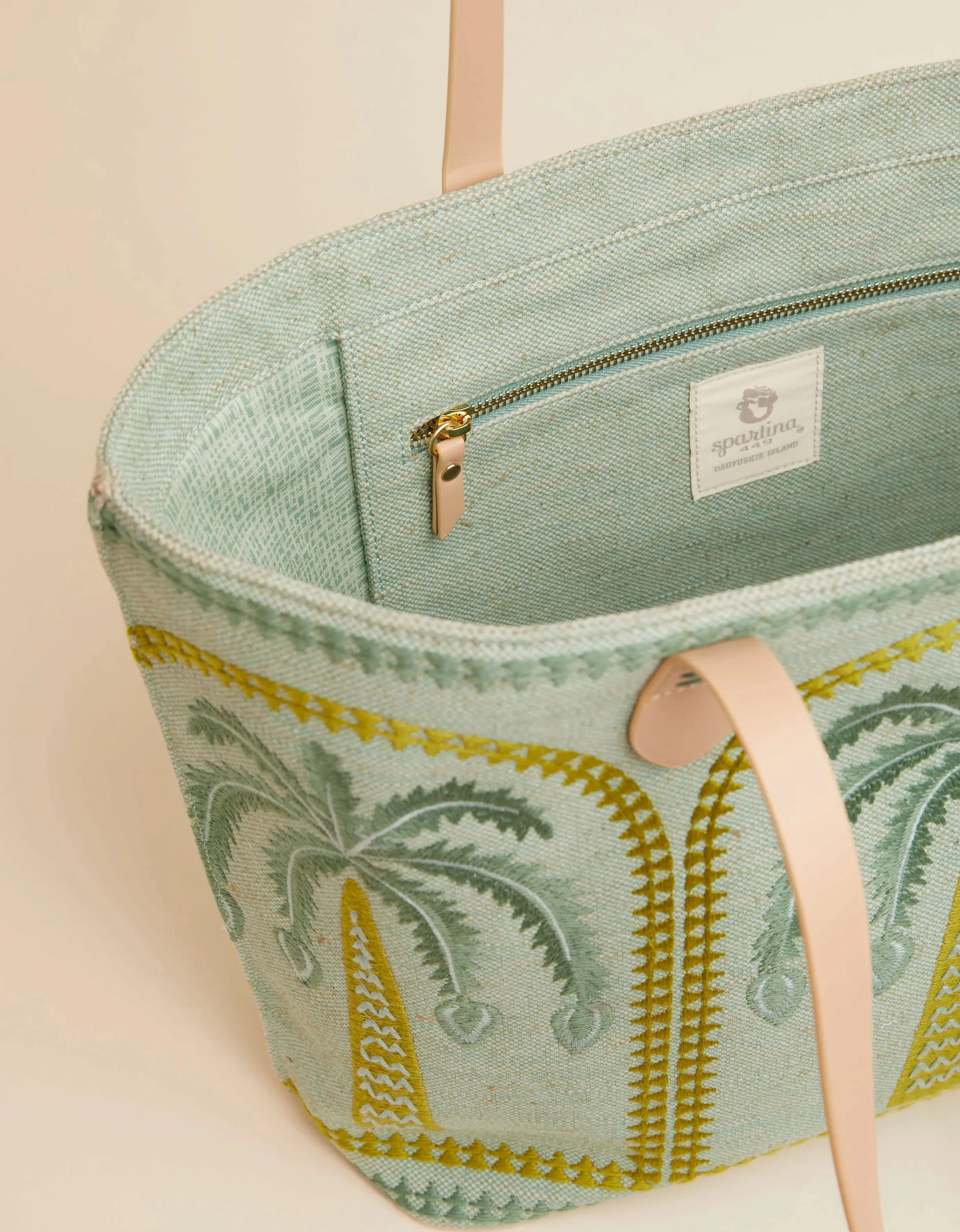 Spartina Fiesta Tote - Richmond Hill Sea Foam Palms